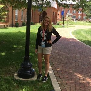 Meet your Posher, Marlen